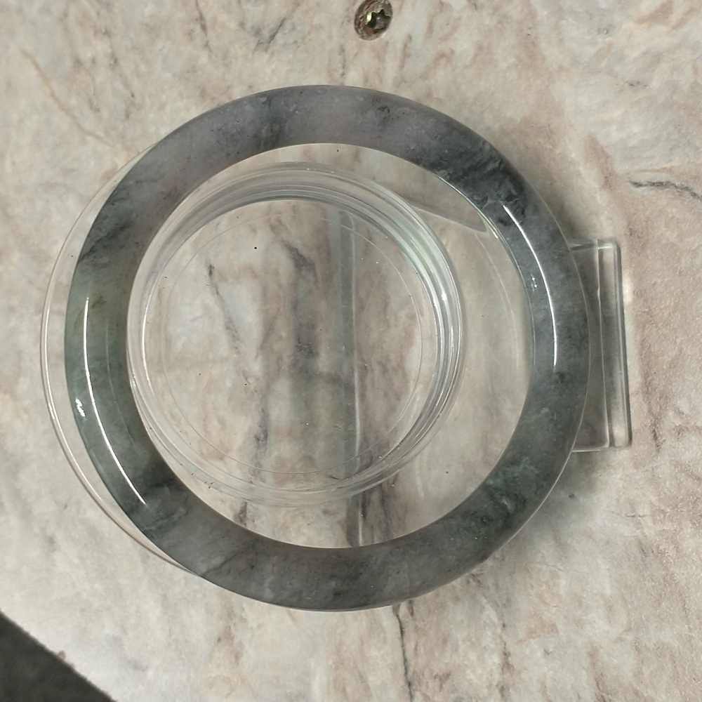 Water Jadeite bangle - Picture 2 of 6